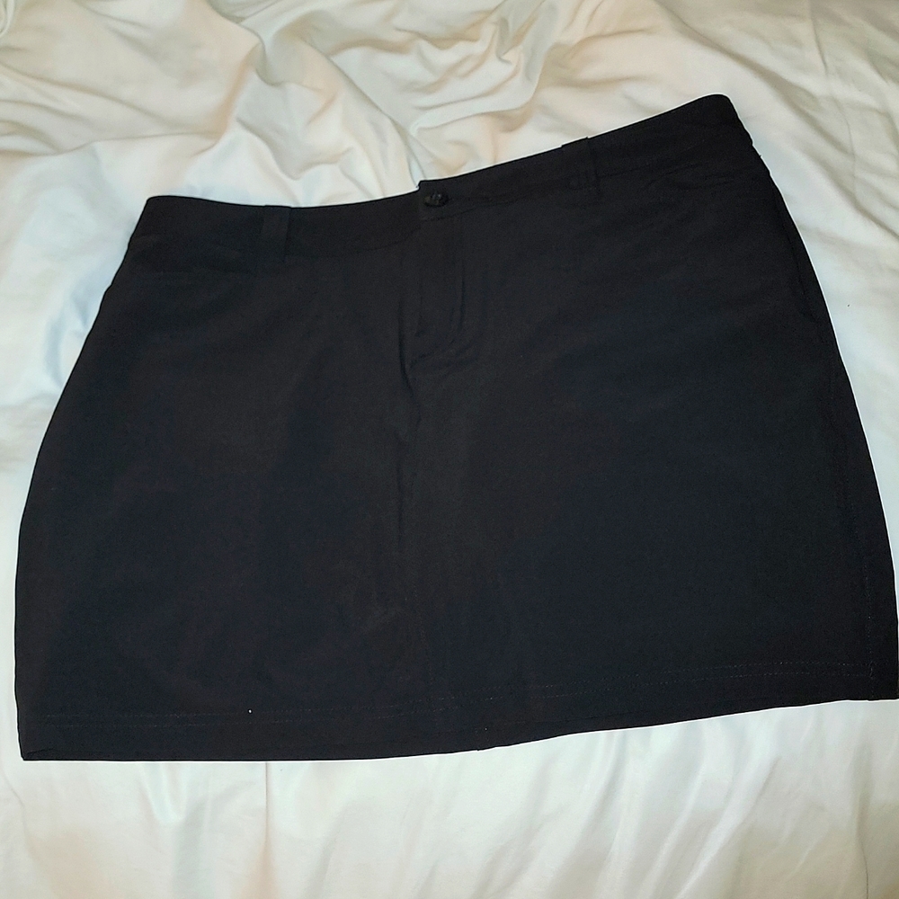 Eddie Bauer skort